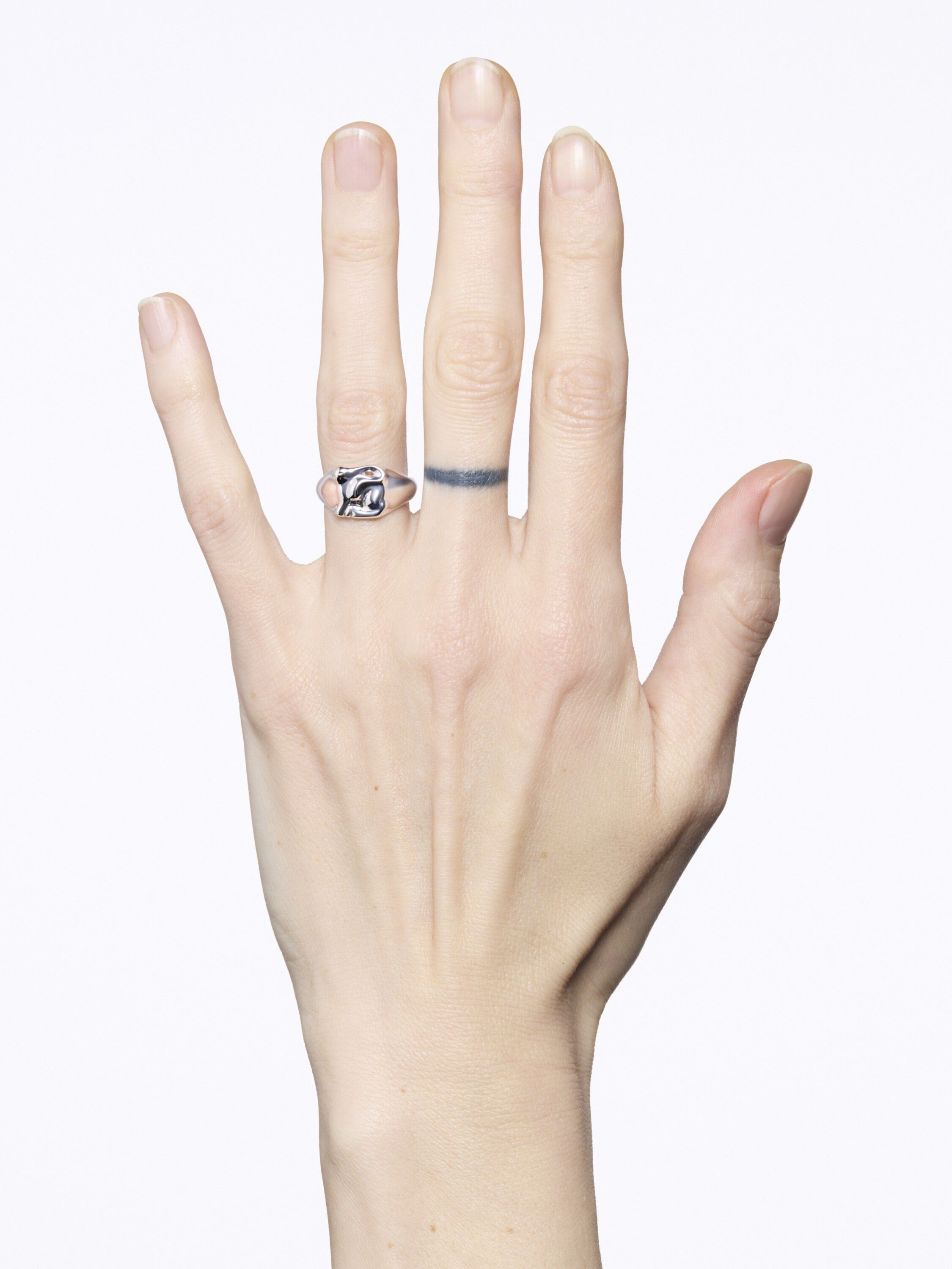 Rabbit Mini Signet Ring Silver