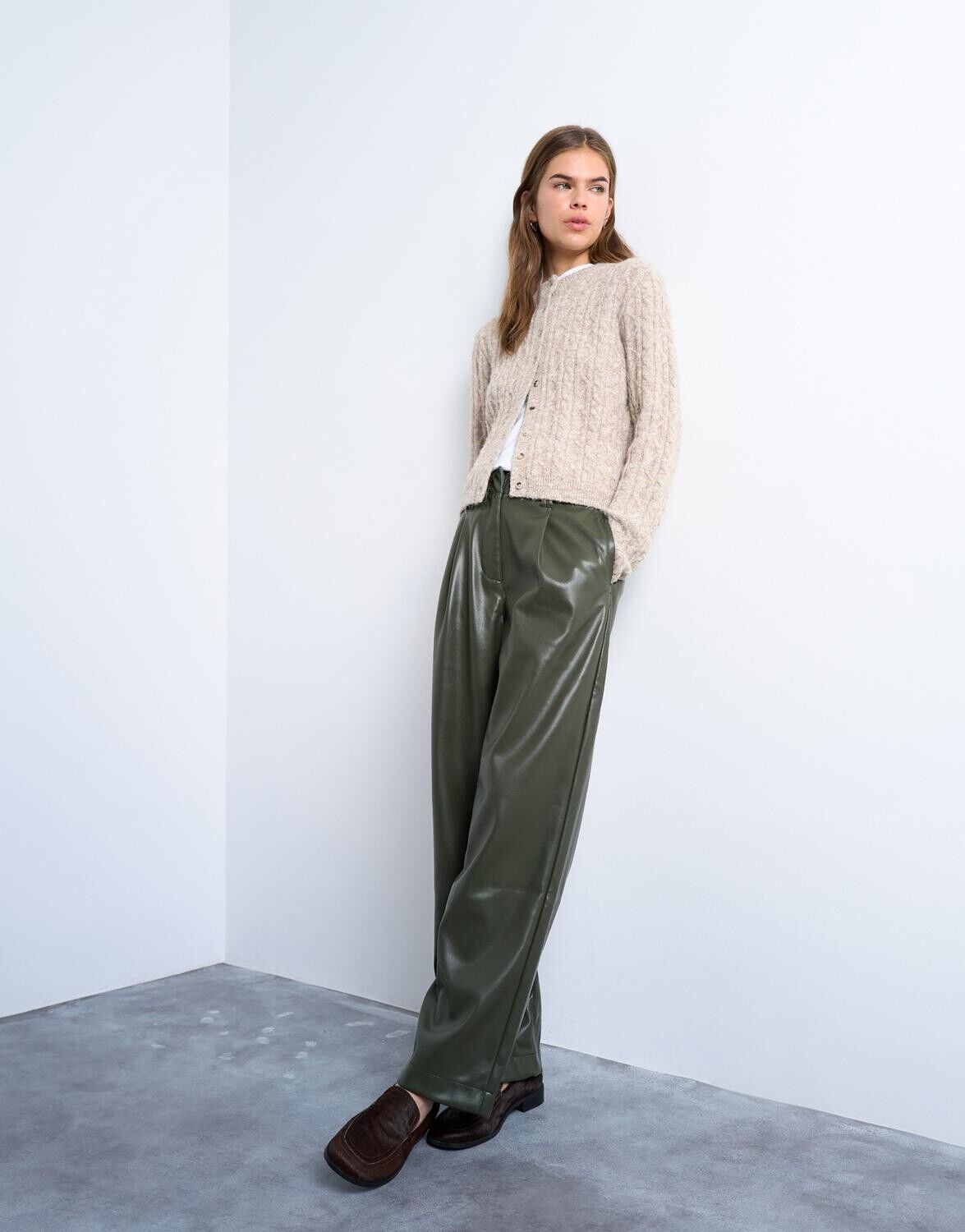 TSLAURA PLEATED STRIGHT LEG TROUSER