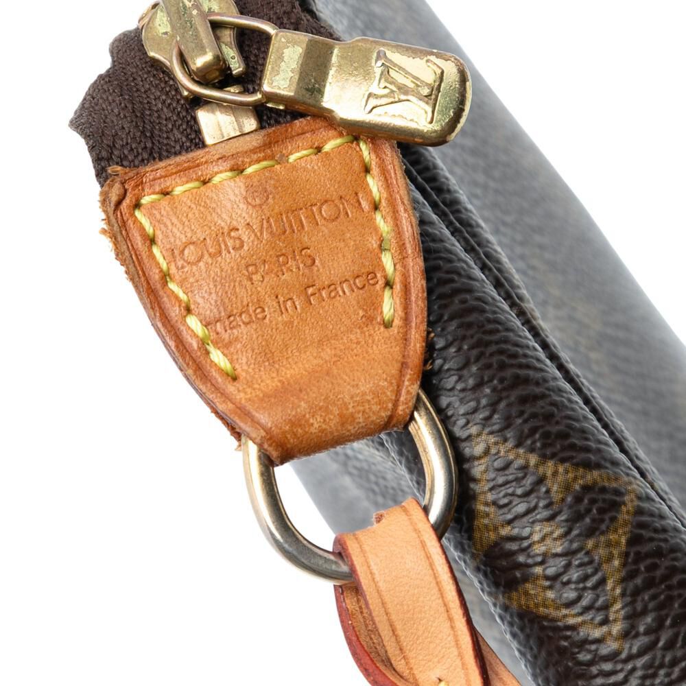 Louis Vuitton Pochette Accessoires
