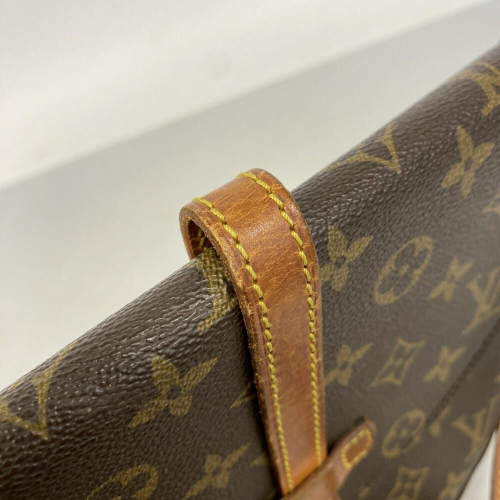 Louis Vuitton Chantilly