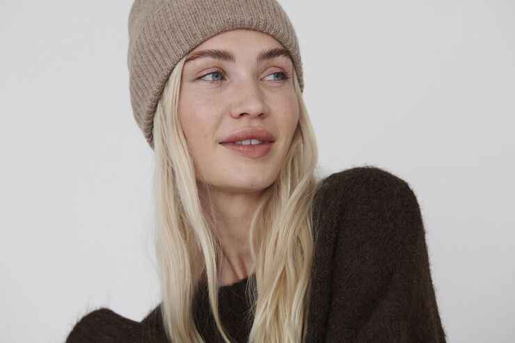 Karrie 16 - 100% Cashmere