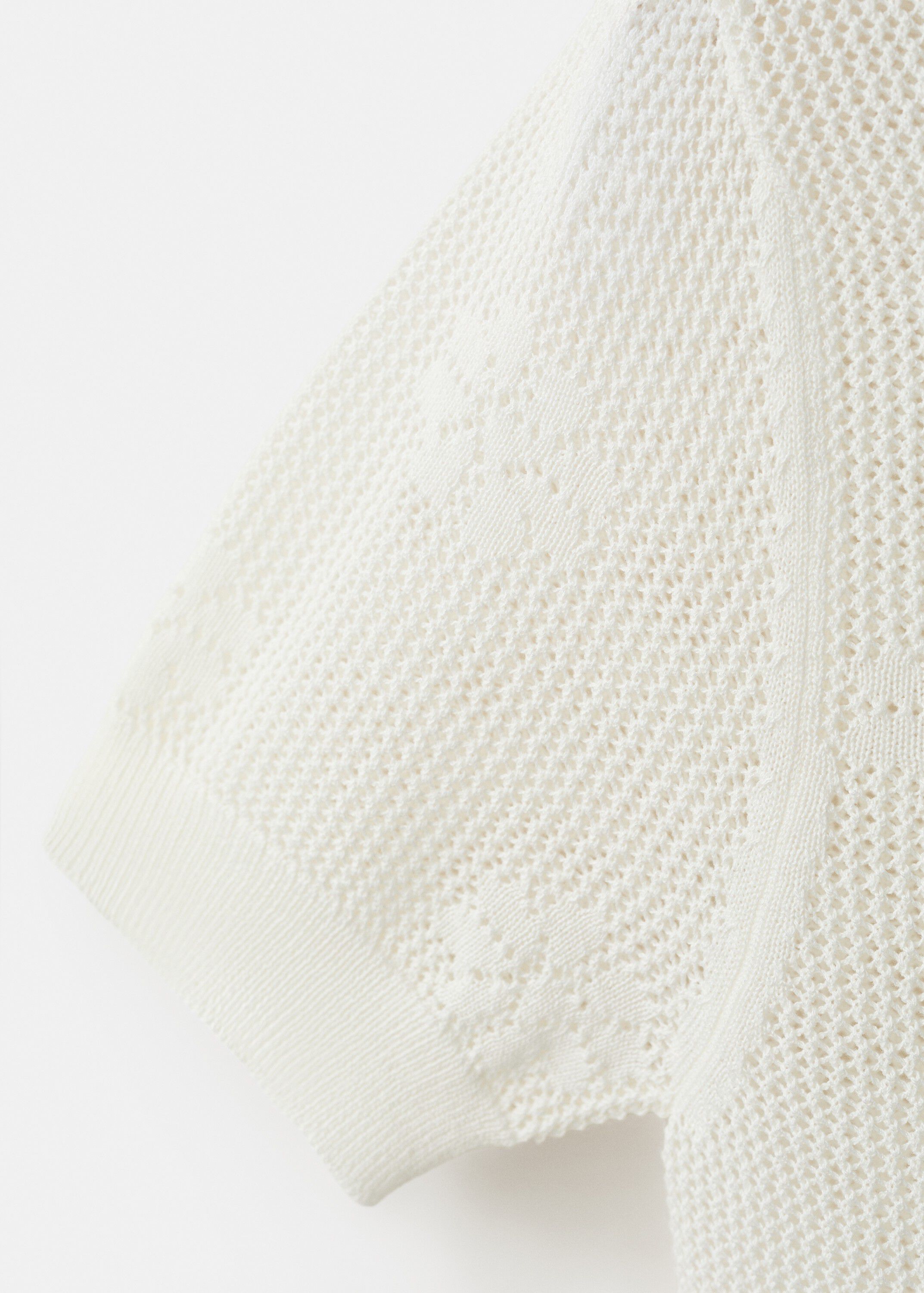 Short-sleeved knitted sweater