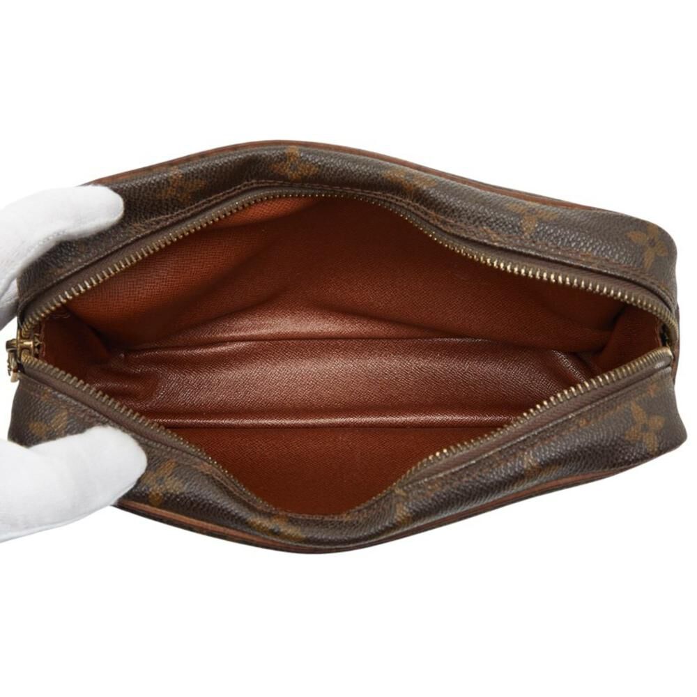 Louis Vuitton Clutch