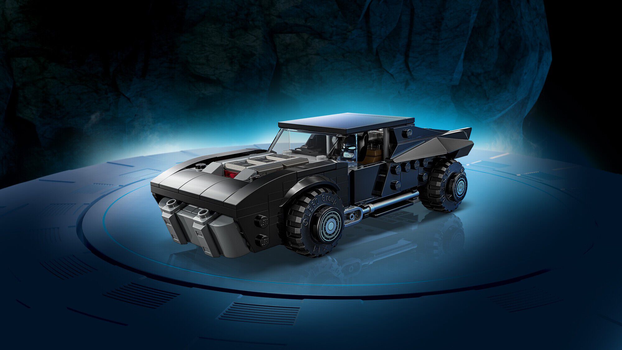 The Batman Batmobile 76332