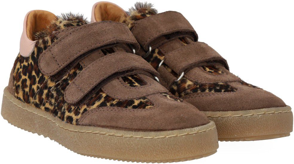 Court style sneaker med pony