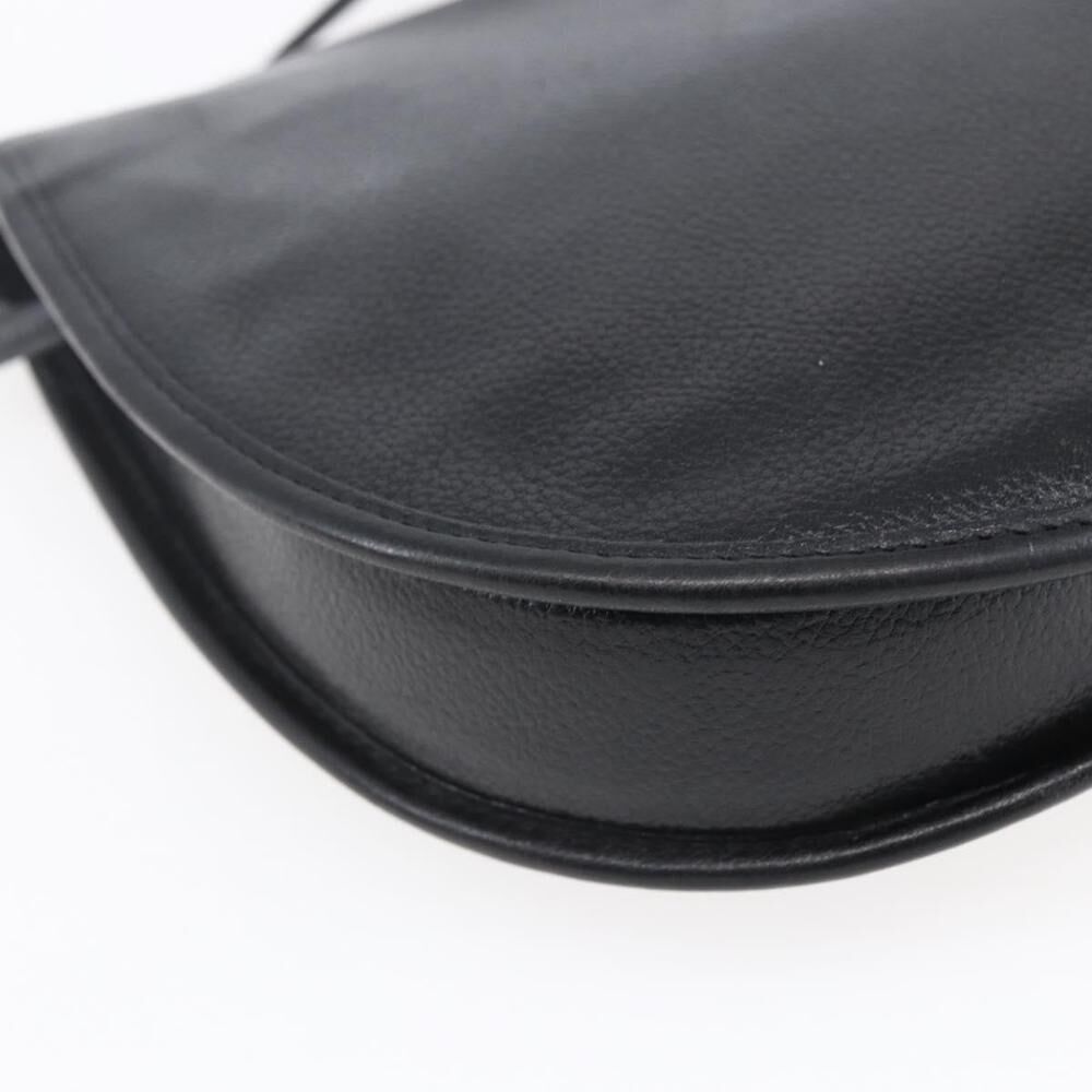 Yves Saint Laurent Shoulder Bag