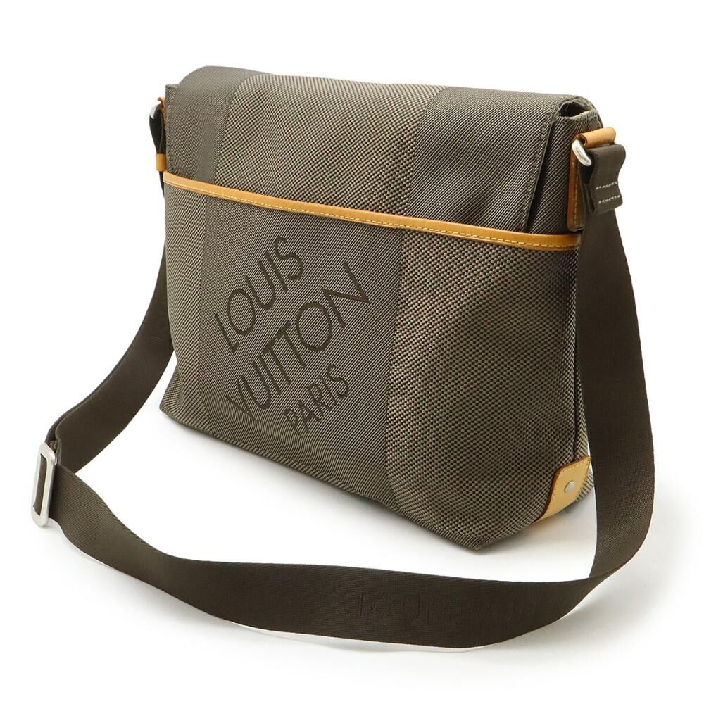 Louis Vuitton Shoulder Bags