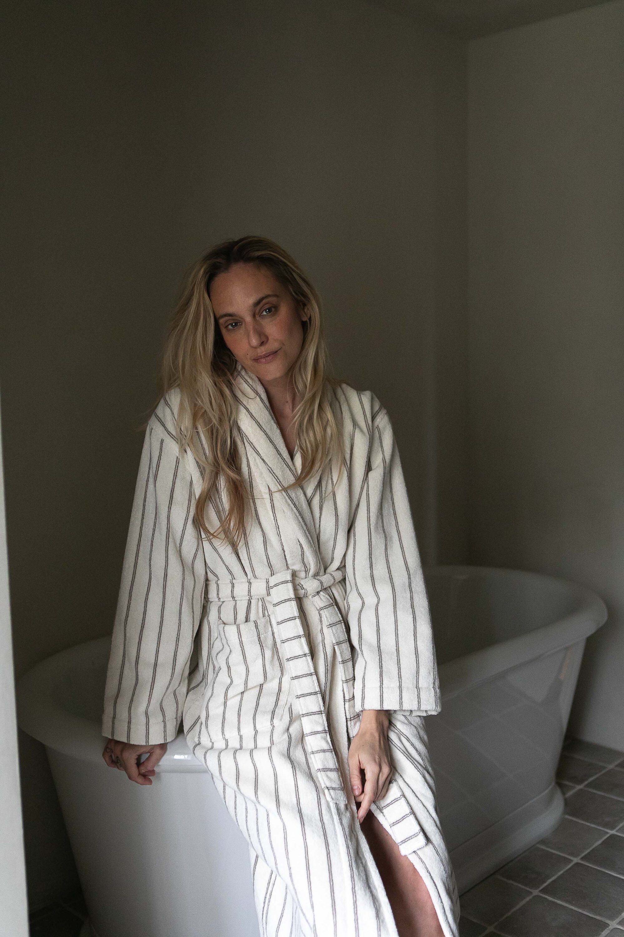 MIA BATHROBE
