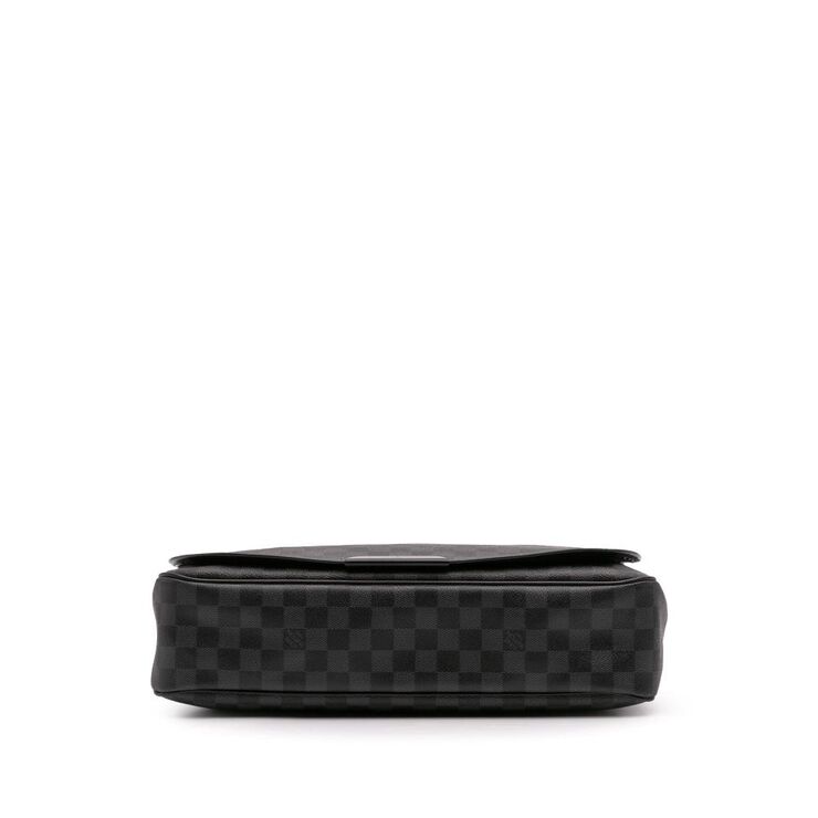 Louis Vuitton Messenger