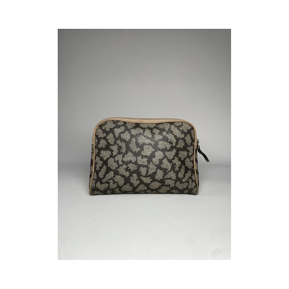 Yves Saint Laurent Clutch