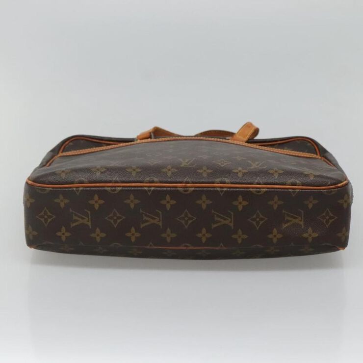 Louis Vuitton Porte Documents Voyage