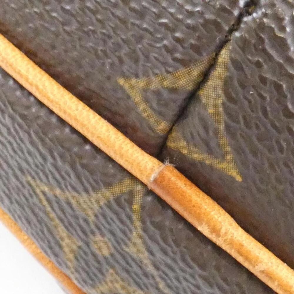 Louis Vuitton Croissant