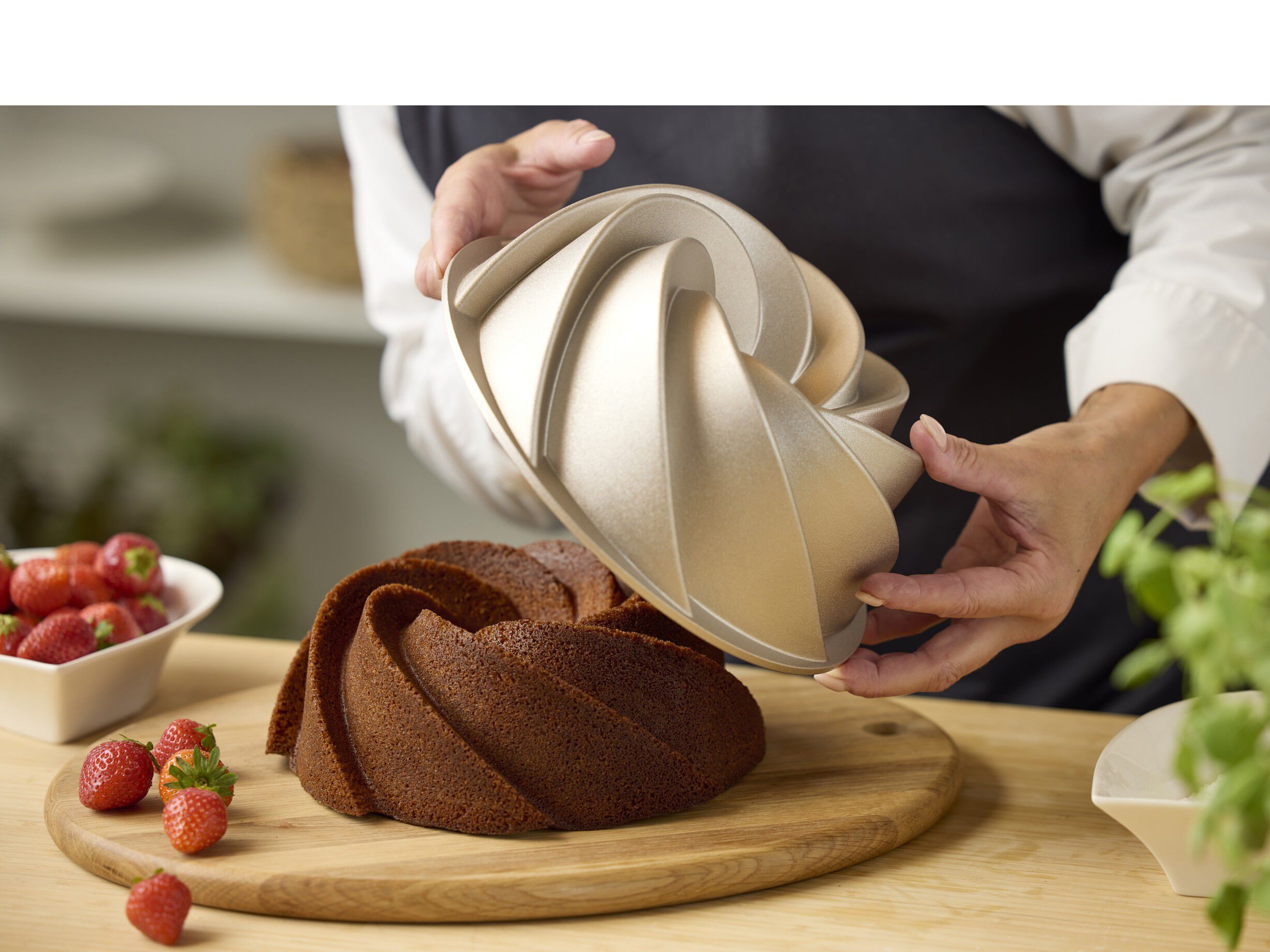 Bundt-kageform Swirl 24 x 9 cm Rose gold