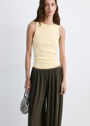 Fine knit boat neck top