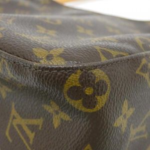 Louis Vuitton Shoulder Bags