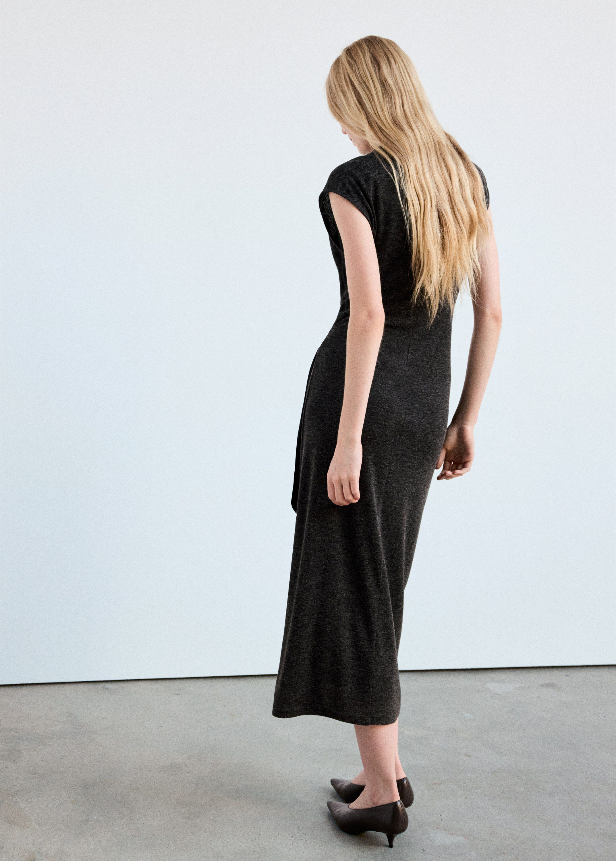 Knot knitted dress