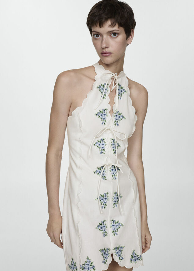 Bow embroidered dress