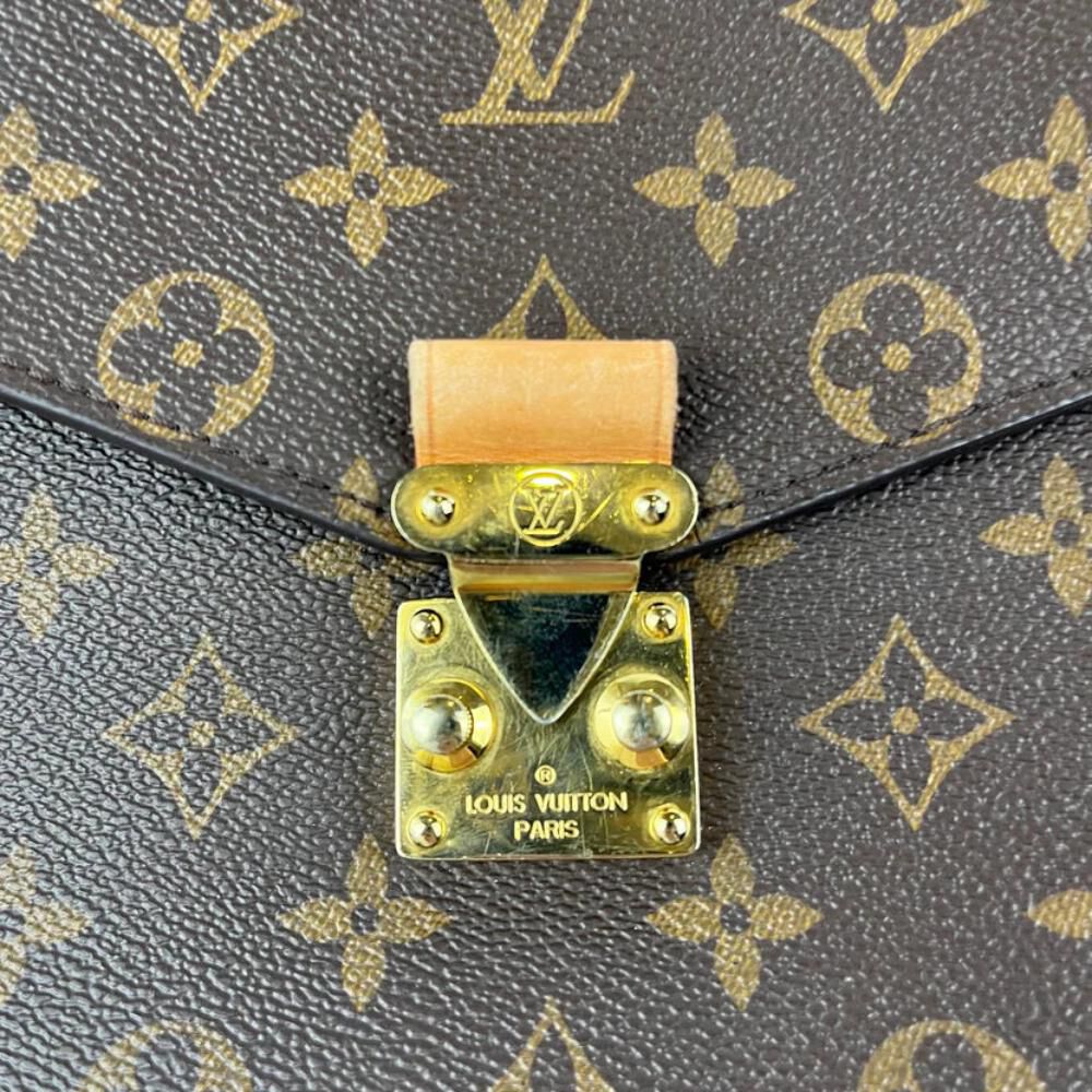 Louis Vuitton Pochette M&eacute;tis