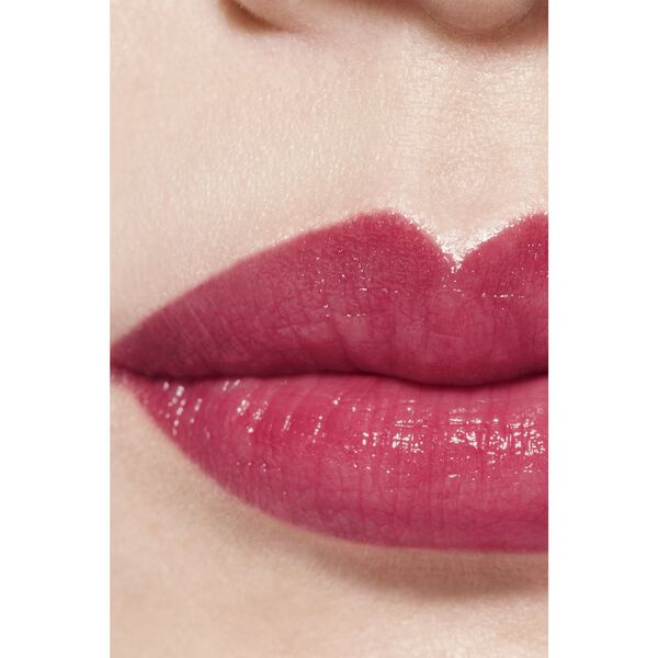 A Hydrating Tinted Lip Balm That Offers Buildable Colour For Better-Lo
