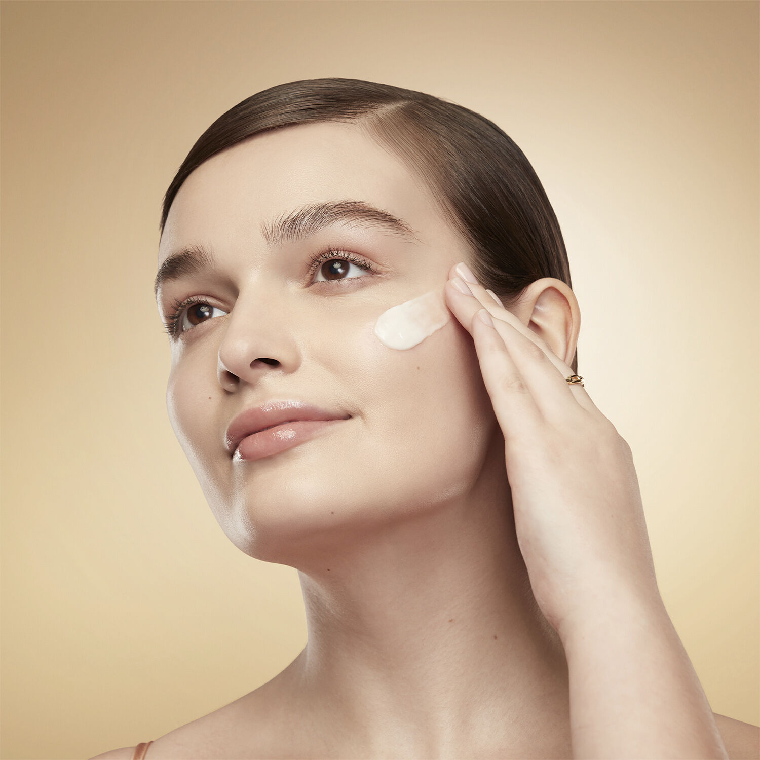 Revitalizing Supreme+ Youth Power Creme