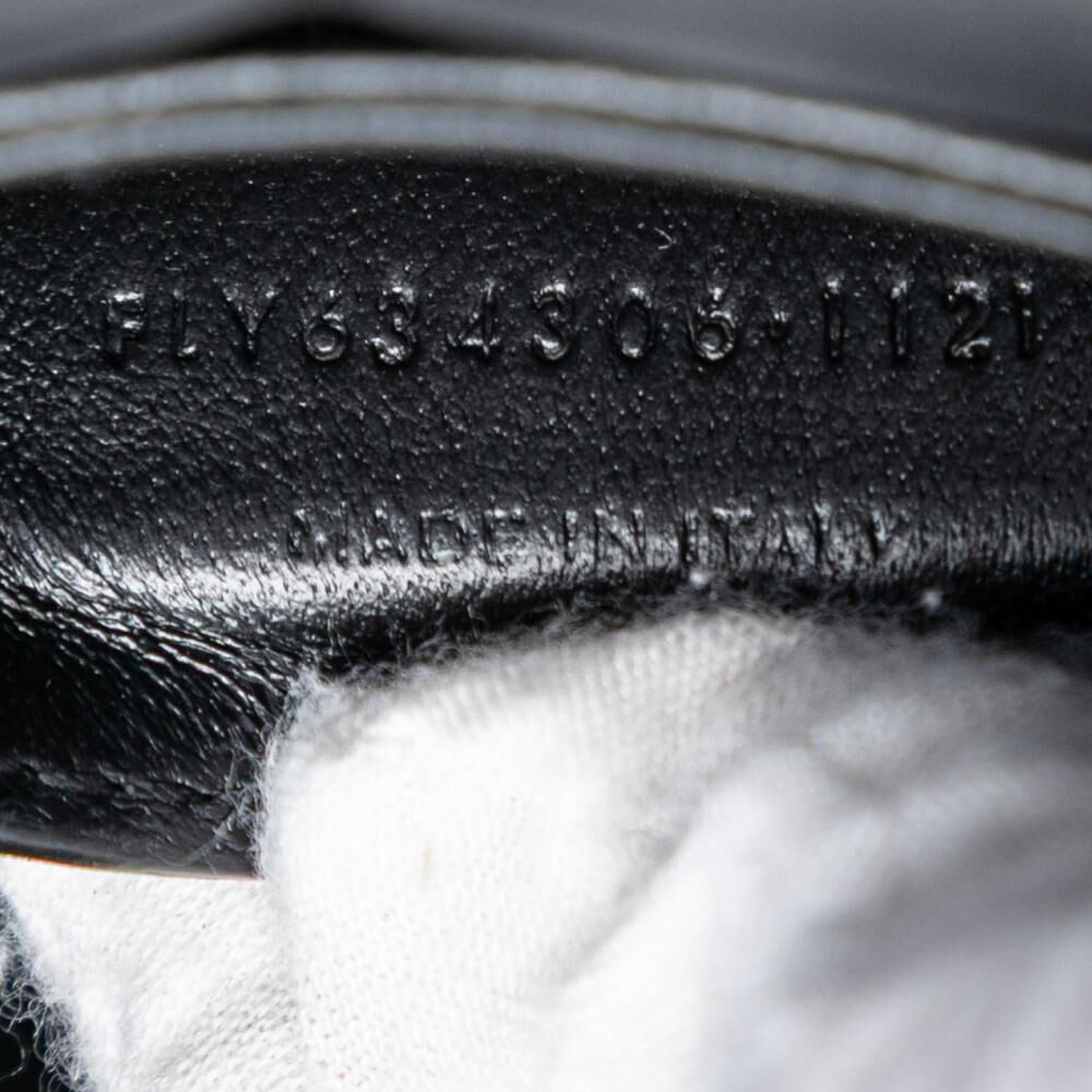 Yves Saint Laurent Shoulder Bag