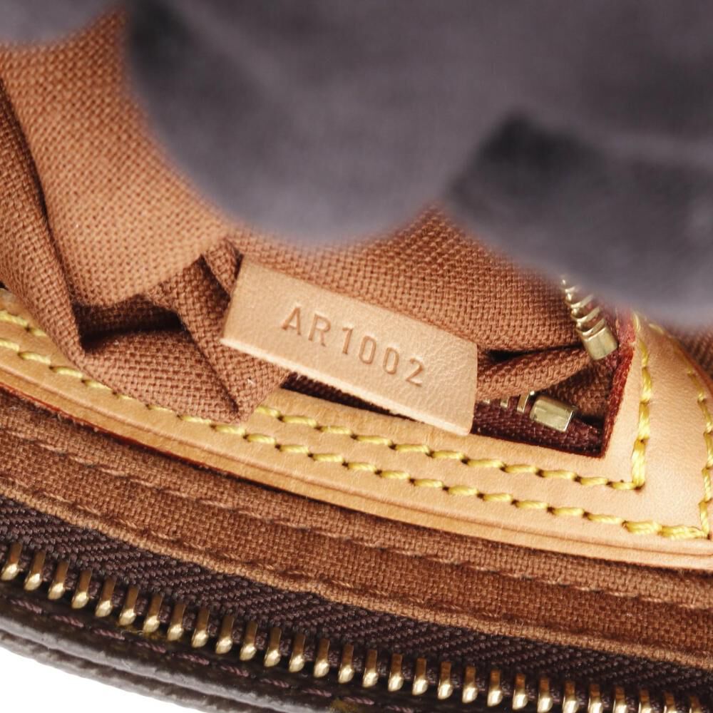 Louis Vuitton Shoulder Bags