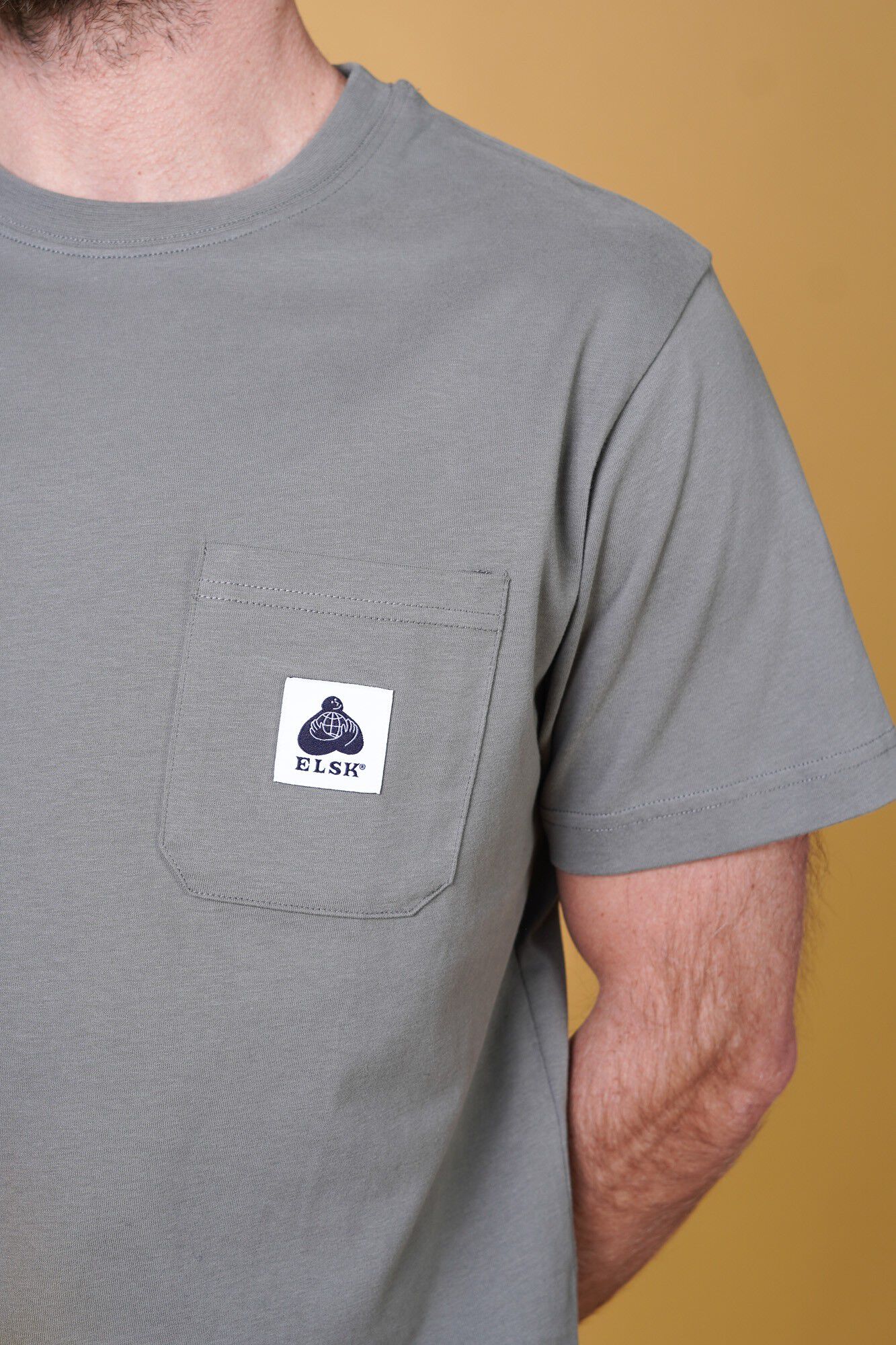 POCKET MEN'S BRUSHED T-SHIRT