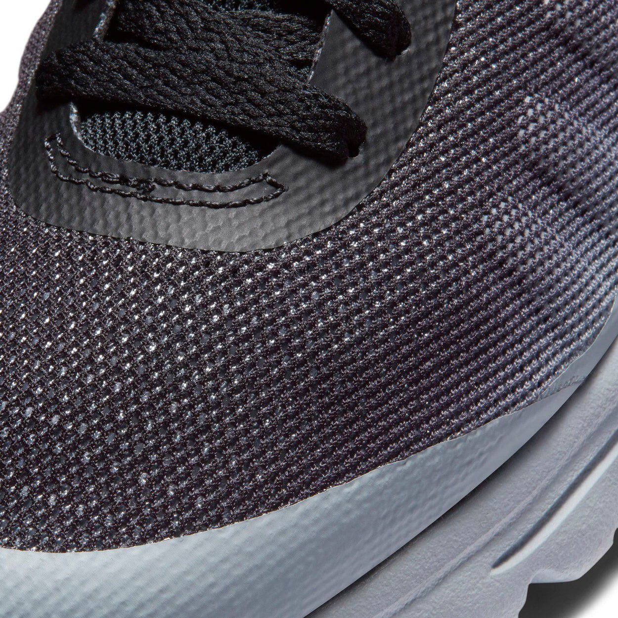 AIR MAX INVIGOR SNEAKERS