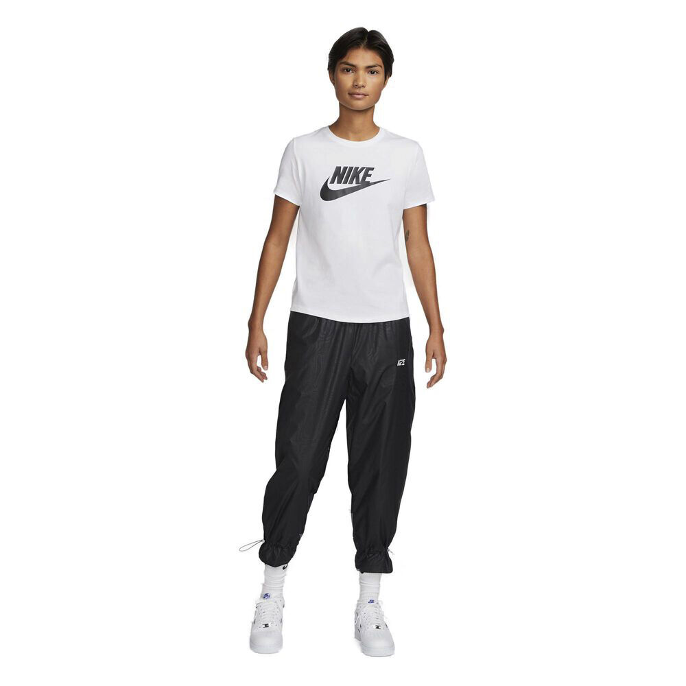 Sportswear Essentials Logo T Shirt