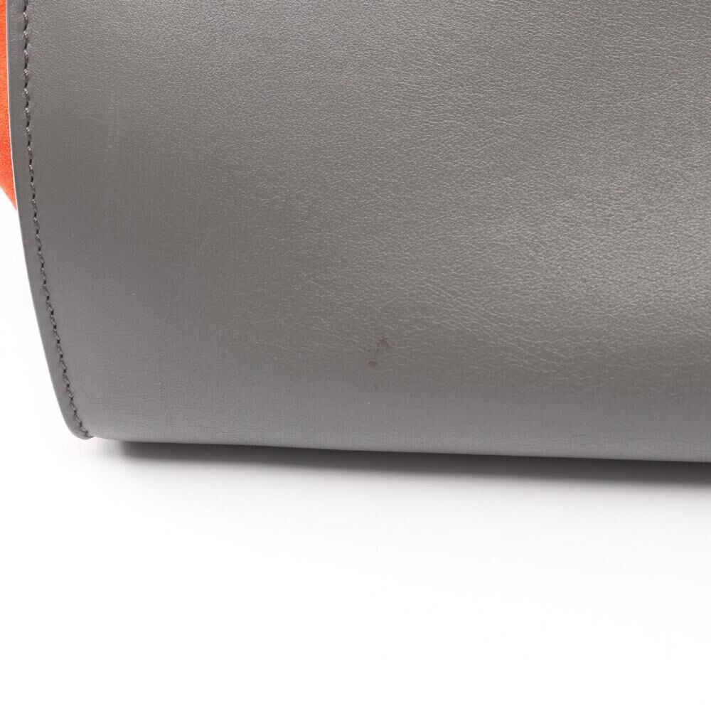 C&eacute;line Trapeze