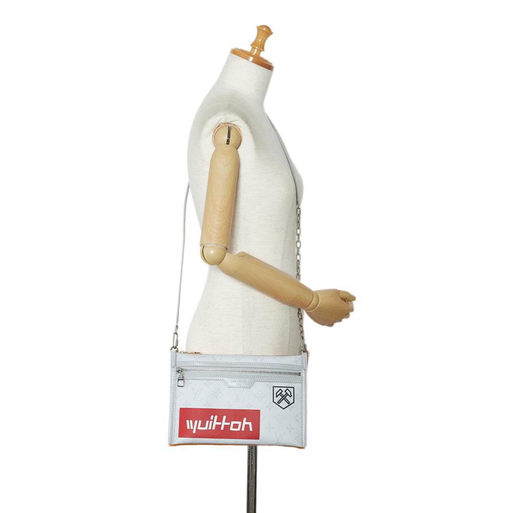 Louis Vuitton Messenger