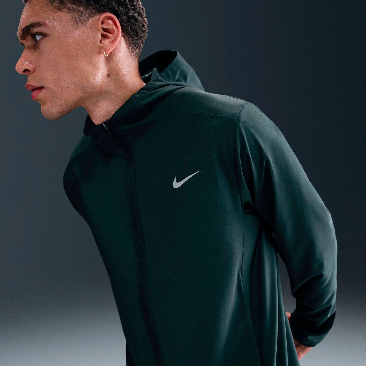 Form Dri-Fit L&oslash;bejakke