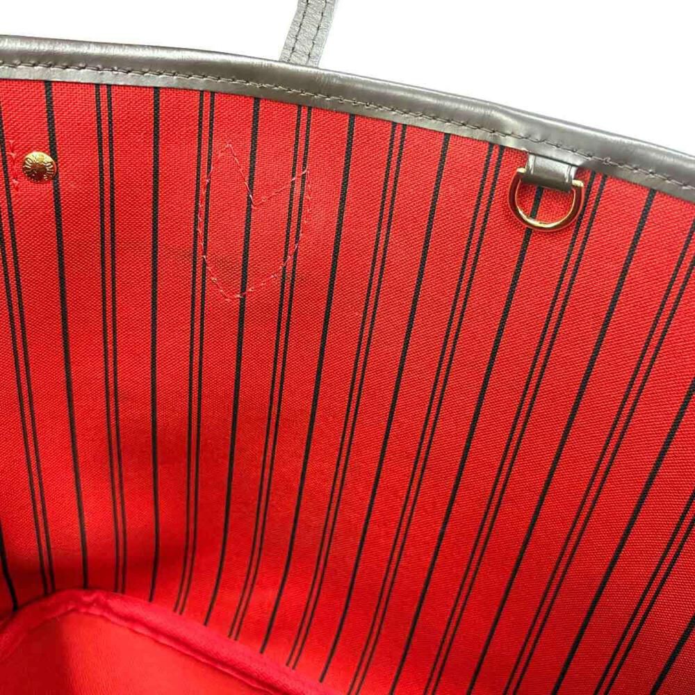 Louis Vuitton Neverfull
