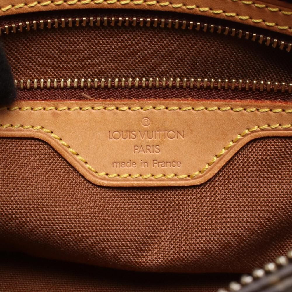 Louis Vuitton Shoulder Bags