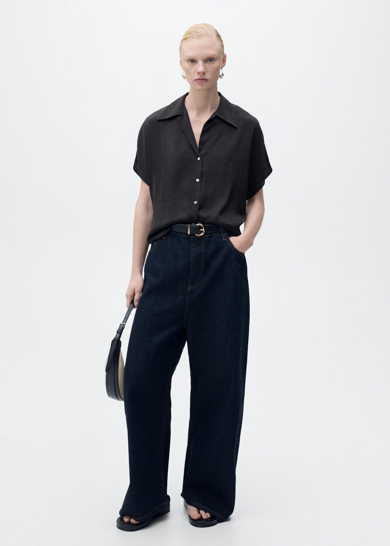 Short-sleeved satin shirt