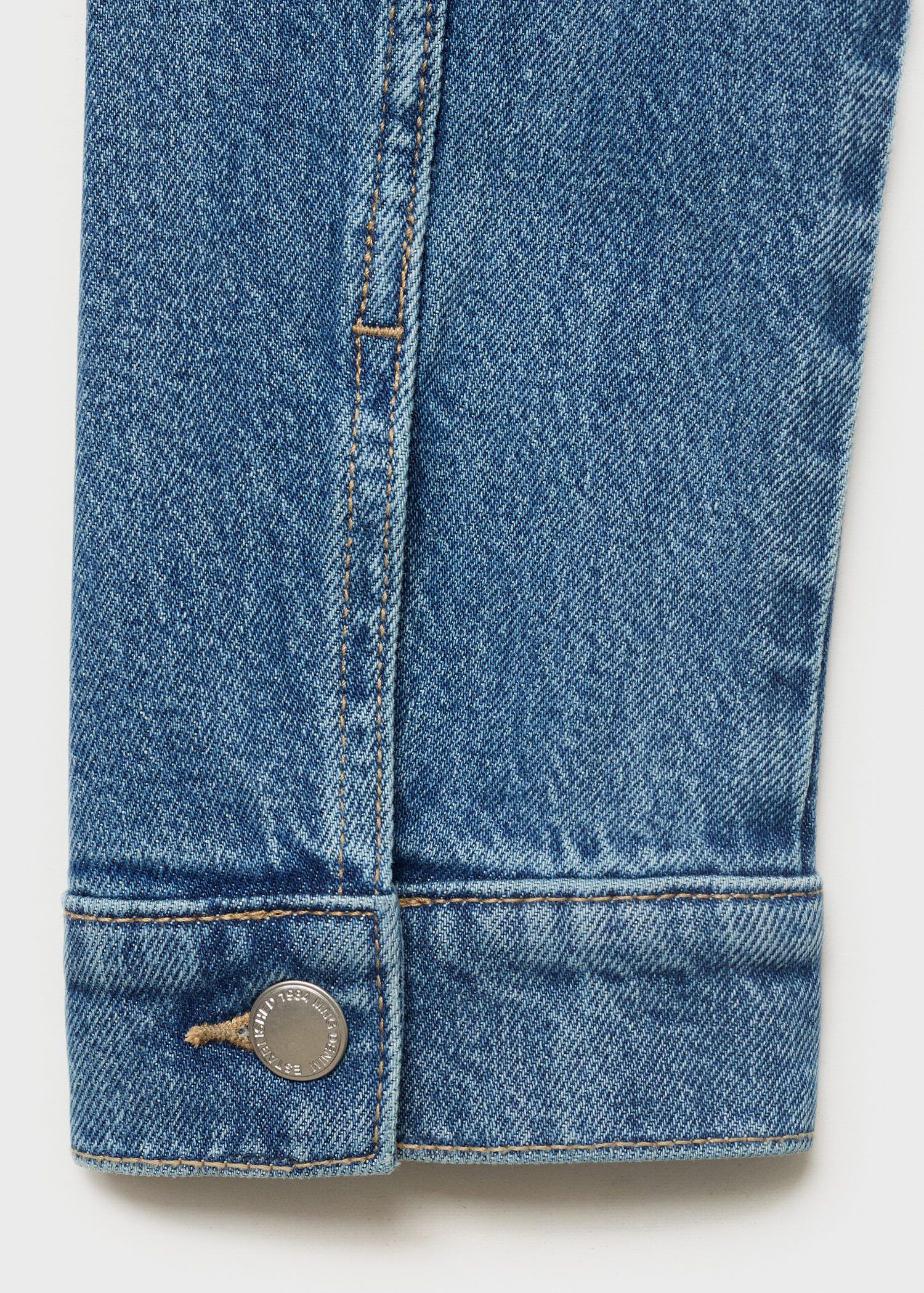 Pockets denim jacket