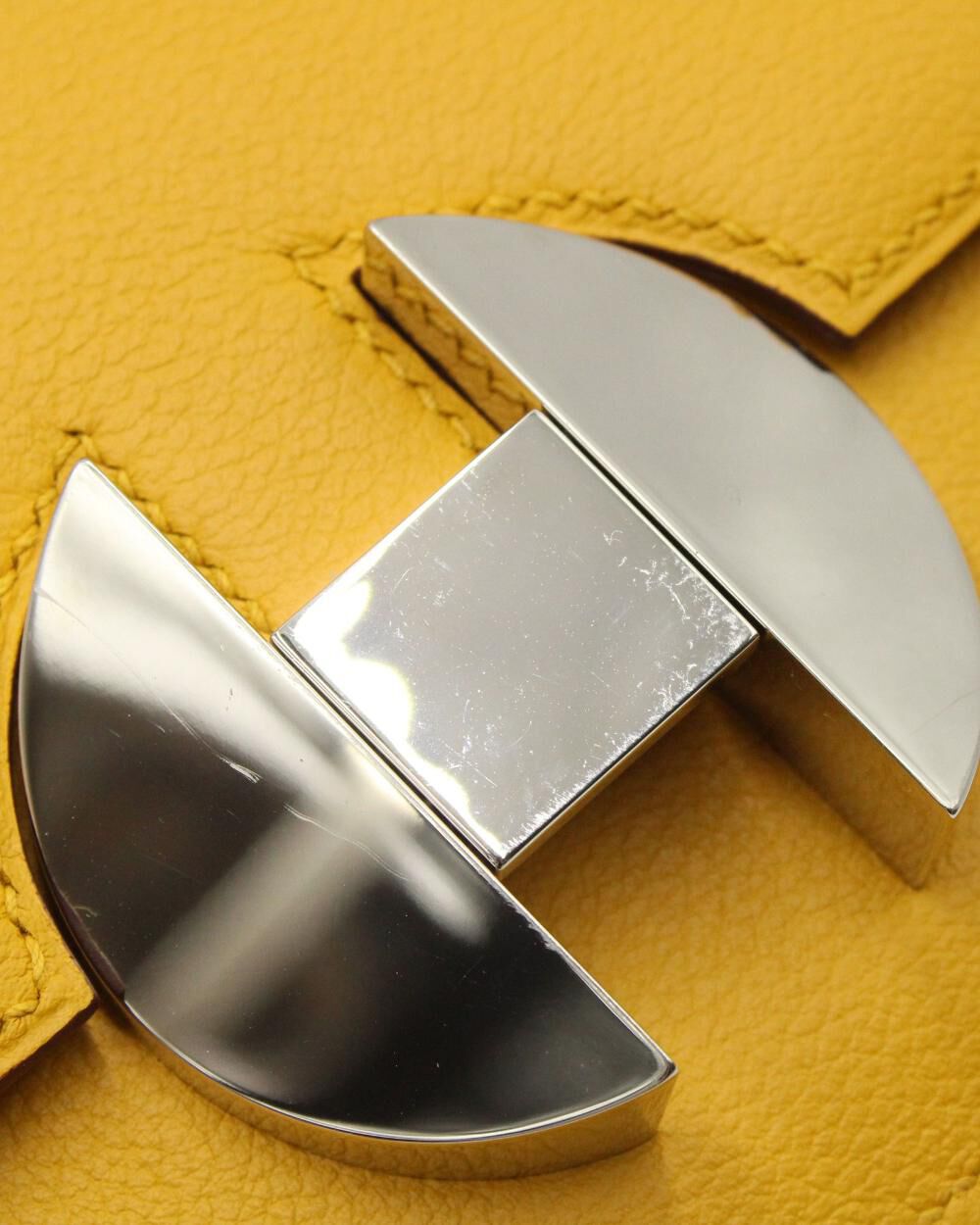 Herm&egrave;s Shoulder Bag