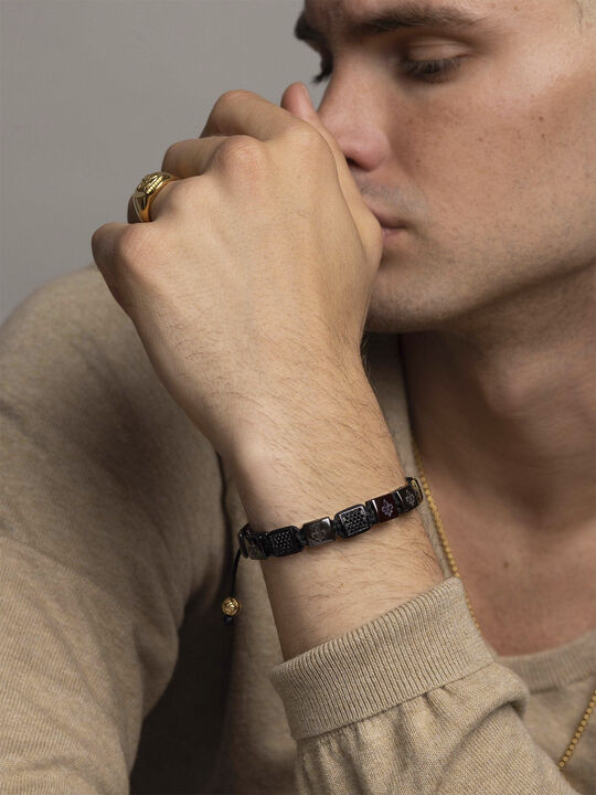Men's Ceramic Flatbead Bracelet in Red and Black