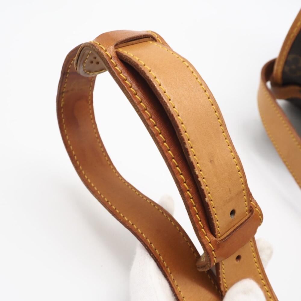 Louis Vuitton Saumur
