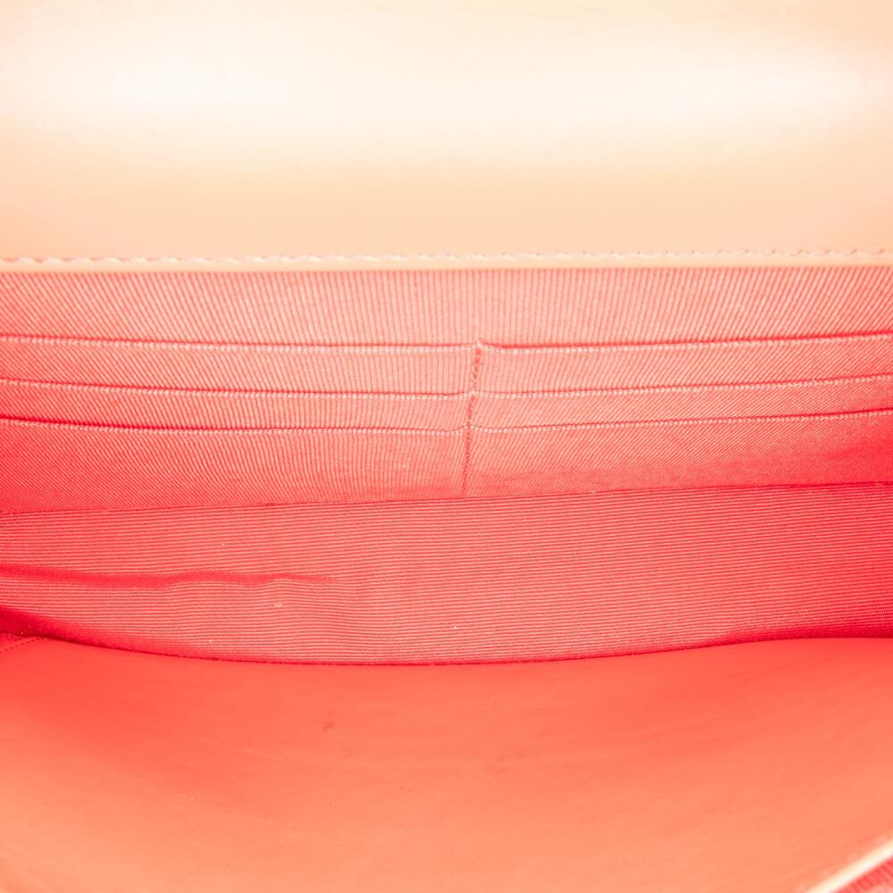 Chanel Wallet On Chain