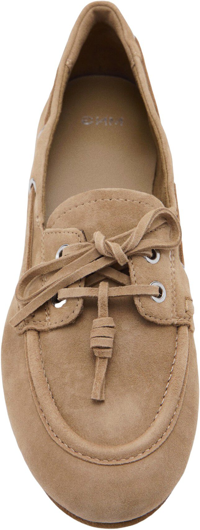 Deck shoes with laces