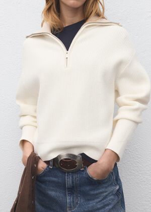 Sweater with contrasting zip collar