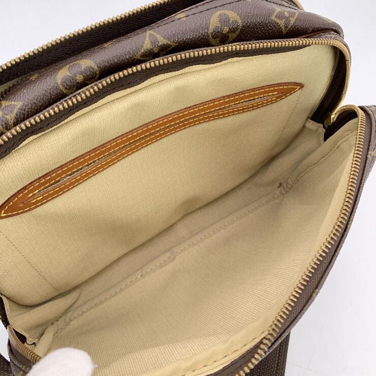 Louis Vuitton Reporter