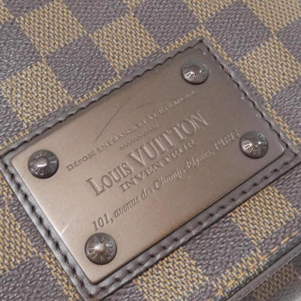 Louis Vuitton Shoulder Bags