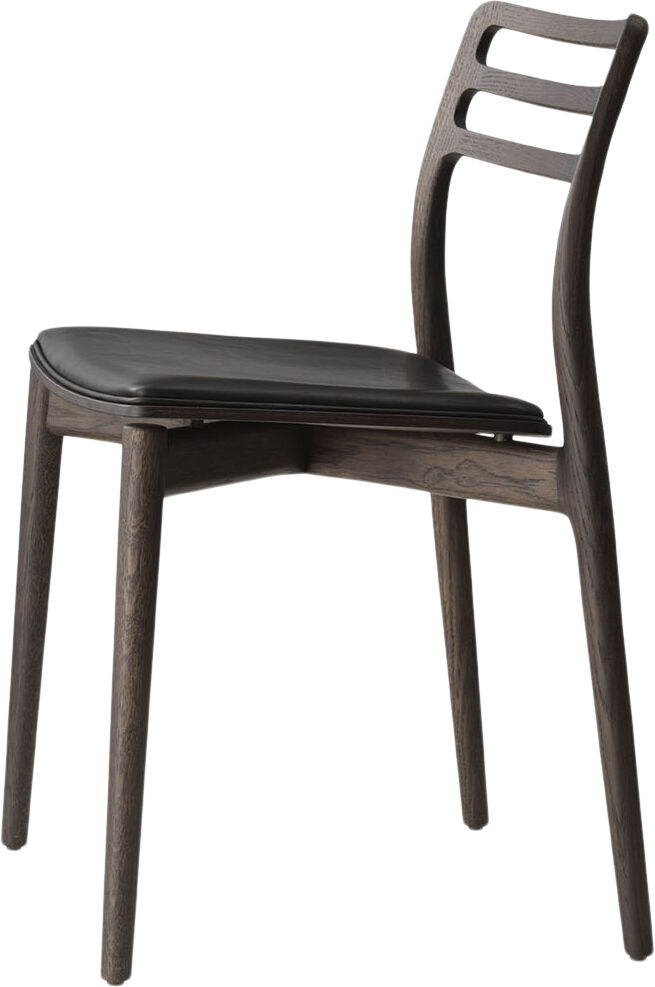 Vipp481 Cabin chair, Dark oak w/black leather