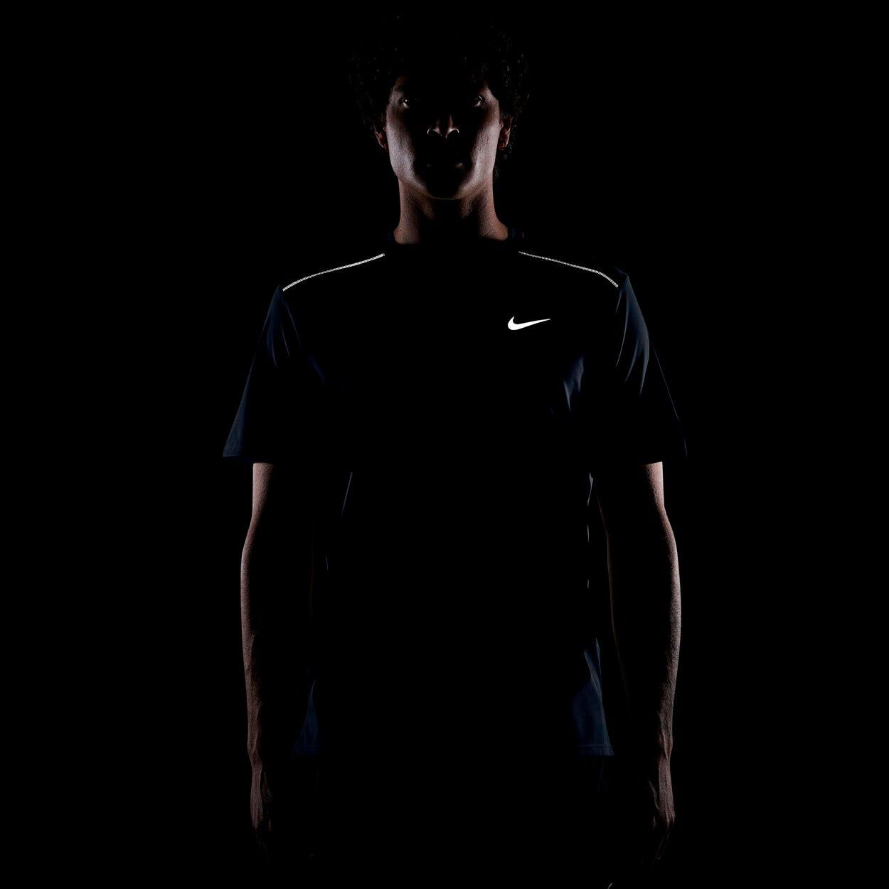 Miler Dri-Fit UV L&oslash;be T-shirt