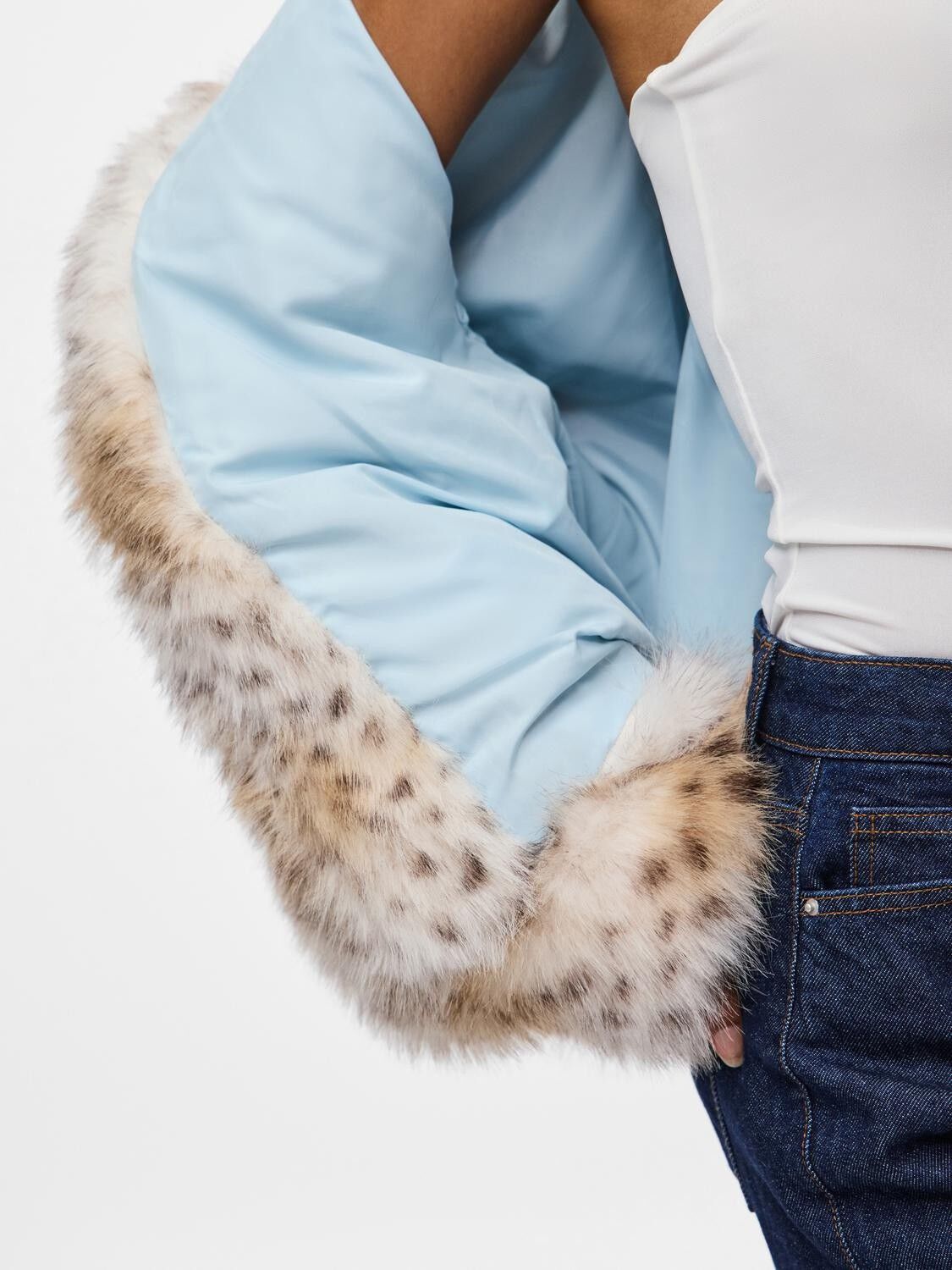 PCPLUSH SHORT FLUFFY JACKET