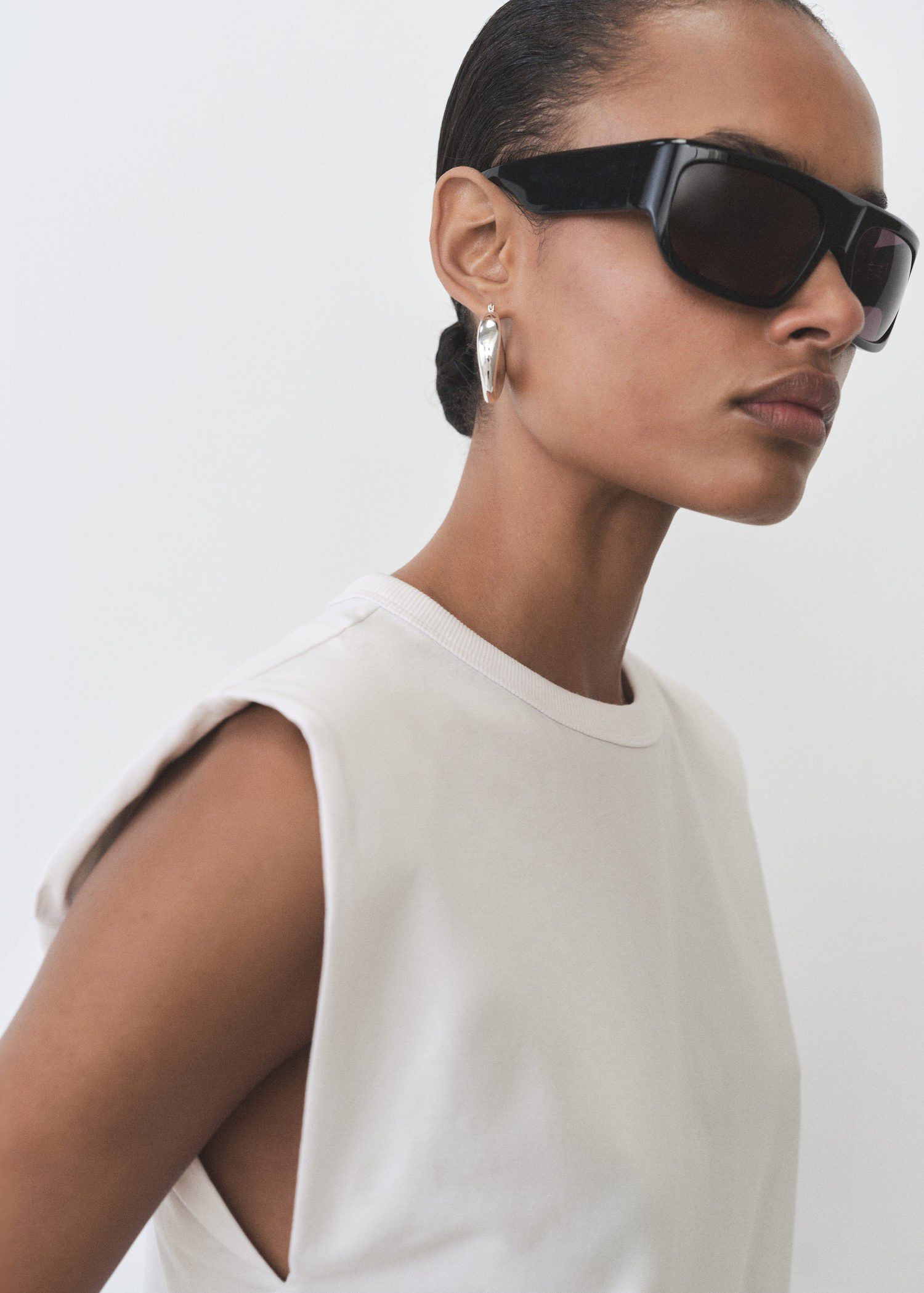 Short-sleeved cotton t-shirt