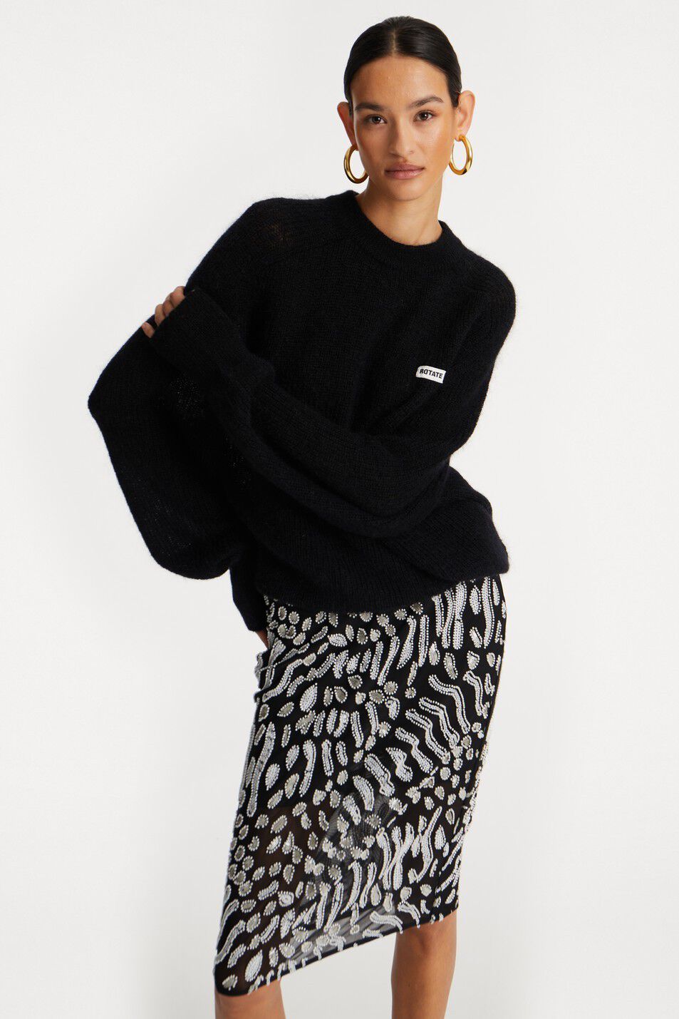 LIGHT KNIT LOGO SWEATER