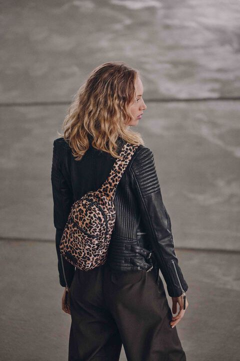 Trekmbg Sling Bag, Recycled